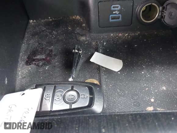 ✅ 2022 Ford Escape SE • VIN: 1FMCU9G66NUB20350 • Lot: 42156135. Listed on IAAI with 56,142 mi. Free auction sales archive from the USA and detailed vehicle history report at DreamBid. Image 11.