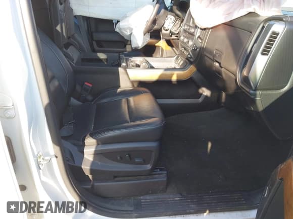 ✅ 2018 Chevrolet Silverado 1500 LTZ • VIN: 1GCUKSEC0JF189211 • Lot: 43240486. Listed on IAAI with 95,542 mi. Free auction sales archive from the USA and detailed vehicle history report at DreamBid. Image 5.