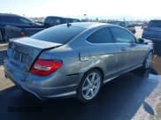 ✅ 2013 Mercedes-Benz C 250 • VIN: WDDGJ4HBXDG020882 • Lot: 41466590. Wystawiony na IAAI z przebiegiem 144 976 mil. Bezpłatny archiwum sprzedaży aukcyjnych z USA i szczegółowy raport historii pojazdu na DreamBid. Zdjęcie 4.