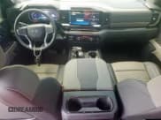 ✅ 2025 Chevrolet Silverado 1500 • VIN: 3GCUKHE81SG131512 • Лот: 67035875. Опубликован ранее на Copart с пробегом 2 852 миль. Бесплатный доступ к архиву аукционных продаж из США и подробный отчёт об истории автомобиля на DreamBid. Изображение 8.