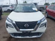 ✅ 2022 Nissan Rogue Platinum • VIN: JN8BT3DC6NW119816 • Лот: 42166556. Опубликован ранее на IAAI с пробегом 3 134 миль. Бесплатный доступ к архиву аукционных продаж из США и подробный отчёт об истории автомобиля на DreamBid. Изображение 6.