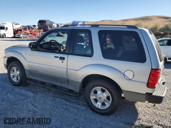 ✅ 2001 Ford Explorer Sport • VIN: 1FMYU70E61UC86910 • Lot: 71248374. Listed on Copart with 163,973 mi. Free auction sales archive from the USA and detailed vehicle history report at DreamBid. Image 2.