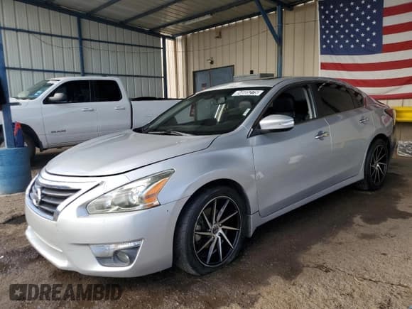 ✅ 2015 Nissan Altima SL • VIN: 1N4BL3AP9FC141305 • Лот: 84605275. Опубликован ранее на Copart с пробегом 116 898 миль. Бесплатный доступ к архиву аукционных продаж из США и подробный отчёт об истории автомобиля на DreamBid. Изображение 1.