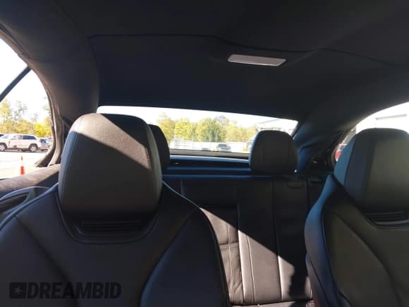 ✅ 2016 BMW 4 Series 435i xDrive • VIN: WBA3T7C58G5A38626 • Lot: 43490035. Wystawiony na IAAI z przebiegiem 70 678 mil. Bezpłatny archiwum sprzedaży aukcyjnych z USA i szczegółowy raport historii pojazdu na DreamBid. Zdjęcie 8.