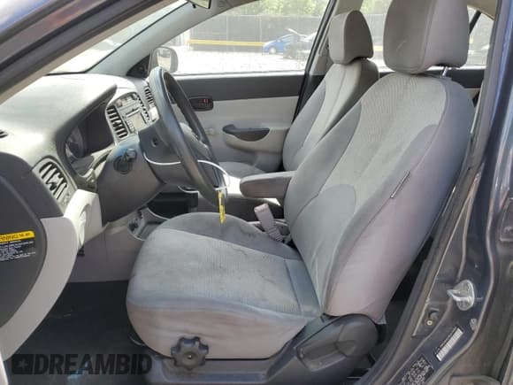 ✅ 2011 Hyundai Accent GLS • VIN: KMHCN4ACXBU579360 • Лот: 56055325. Опубликован ранее на Copart с пробегом 235 075 миль. Бесплатный доступ к архиву аукционных продаж из США и подробный отчёт об истории автомобиля на DreamBid. Изображение 7.