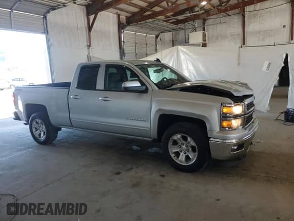 2015 Chevrolet Silverado 1500 LT z VIN 1GCVKREC8FZ204203, wystawiony jako Copart lot #85107205 z przebiegiem 120 091 mil mil oraz Szkoda całkowita • Salvage title. Historia ofert i sprzedaży dostępna na DreamBid. Obrazek 4.