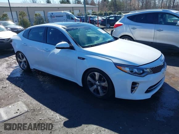 ✅ 2017 Kia Optima SX • VIN: 5XXGW4L20HG121574 • Lot: 41586918. Wystawiony na IAAI z przebiegiem 101 517 mil. Bezpłatny archiwum sprzedaży aukcyjnych z USA i szczegółowy raport historii pojazdu na DreamBid. Zdjęcie 1.