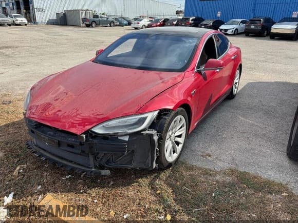 ✅ 2016 Tesla Model S 90D • VIN: 5YJSA1E21GF156369 • Lot: 43703975. Wystawiony na IAAI z przebiegiem 134 096 mil. Bezpłatny archiwum sprzedaży aukcyjnych z USA i szczegółowy raport historii pojazdu na DreamBid. Zdjęcie 2.