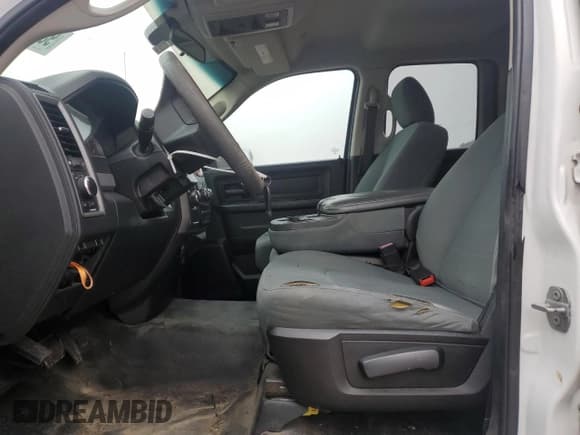 ✅ 2018 Ram 1500 Tradesman • VIN: 1C6RR6FM5JS112526 • Lot: 93168955. Wystawiony na Copart z przebiegiem 278 534 mil. Bezpłatny archiwum sprzedaży aukcyjnych z USA i szczegółowy raport historii pojazdu na DreamBid. Zdjęcie 7.