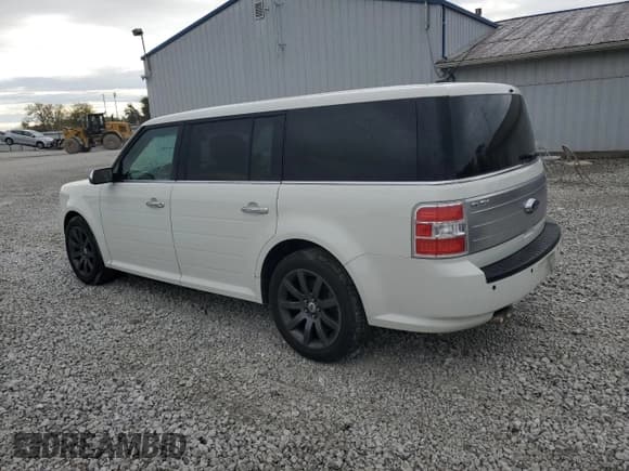 ✅ 2010 Ford Flex Limited • VIN: 2FMGK5DCXABB13184 • Lot: 84982055. Listed on Copart with 179,049 mi. Free auction sales archive from the USA and detailed vehicle history report at DreamBid. Image 2.