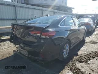 ✅ 2018 Hyundai Sonata SE • VIN: 5NPE24AF3JH592072 • Лот: 60539862. Опубликован ранее на Copart с пробегом 83 216 миль. Бесплатный доступ к архиву аукционных продаж из США и подробный отчёт об истории автомобиля на DreamBid. Изображение 4.