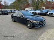 ✅ 2022 Mercedes-Benz C 300 • VIN: W1KAF4GB9NR020192 • Lot: 96375265. Wystawiony na Copart z przebiegiem 61 602 mil. Bezpłatny archiwum sprzedaży aukcyjnych z USA i szczegółowy raport historii pojazdu na DreamBid. Zdjęcie 2.
