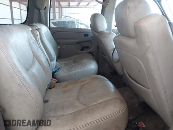 ✅ 2004 Chevrolet Suburban Z71 • VIN: 3GNFK16Z44G293667 • Лот: 42761842. Опубликован ранее на IAAI с пробегом 239 620 миль. Бесплатный доступ к архиву аукционных продаж из США и подробный отчёт об истории автомобиля на DreamBid. Изображение 8.