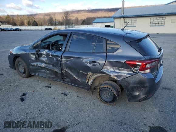 ✅ 2022 Subaru Impreza • VIN: 4S3GTAA64N1701740 • Лот: 85823764. Опубликован ранее на Copart с пробегом 89 806 миль. Бесплатный доступ к архиву аукционных продаж из США и подробный отчёт об истории автомобиля на DreamBid. Изображение 2.