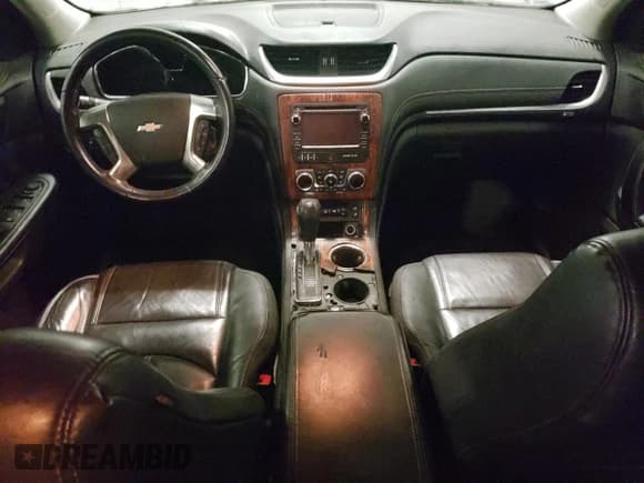 ✅ 2014 Chevrolet Traverse LT • VIN: 1GNKRHKD0EJ278404 • Lot: 85094224. Wystawiony na Copart z przebiegiem 151 733 mil. Bezpłatny archiwum sprzedaży aukcyjnych z USA i szczegółowy raport historii pojazdu na DreamBid. Zdjęcie 8.