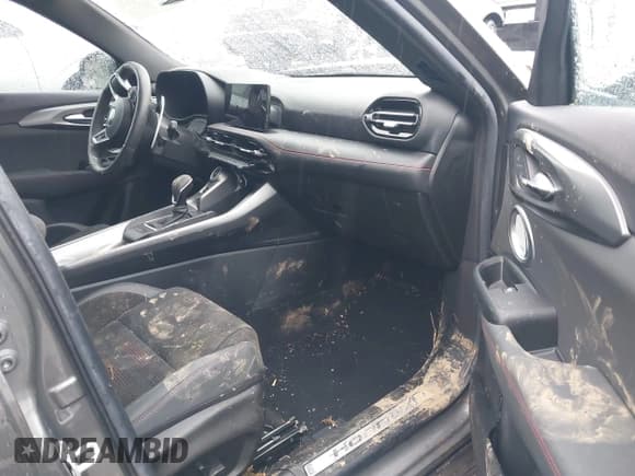 ✅ 2024 Dodge Hornet R/T Plus • VIN: ZACPDFDW5R3A27259 • Lot: 43650915. Listed on IAAI with 2,262 mi. Free auction sales archive from the USA and detailed vehicle history report at DreamBid. Image 5.