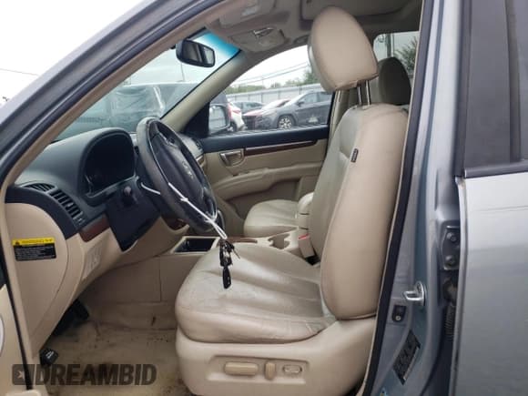 ✅ 2009 Hyundai Santa Fe Limited • VIN: 5NMSH73E89H273783 • Lot: 74285824. Listed on Copart with 155,250 mi. Free auction sales archive from the USA and detailed vehicle history report at DreamBid. Image 7.