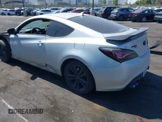 ✅ 2012 Hyundai Genesis Coupe 2.0T • VIN: KMHHT6KD2CU065955 • Lot: 42615892. Wystawiony na IAAI z przebiegiem 122 215 mil. Bezpłatny archiwum sprzedaży aukcyjnych z USA i szczegółowy raport historii pojazdu na DreamBid. Zdjęcie 3.