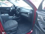 ✅ 2021 Chevrolet Traverse LT Cloth • VIN: 1GNEVGKW8MJ145151 • Lot: 43062956. Wystawiony na IAAI z przebiegiem 70 162 mil. Bezpłatny archiwum sprzedaży aukcyjnych z USA i szczegółowy raport historii pojazdu na DreamBid. Zdjęcie 5.