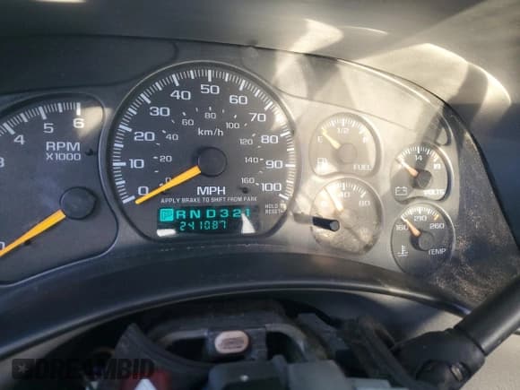 ✅ 2000 Chevrolet Silverado 1500 LS • VIN: 1GCEK14T4YZ267126 • Лот: 87664755. Опубликован ранее на Copart с пробегом 241 087 миль. Бесплатный доступ к архиву аукционных продаж из США и подробный отчёт об истории автомобиля на DreamBid. Изображение 9.