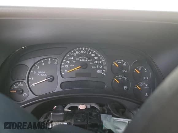 ✅ 2003 Chevrolet Silverado 2500HD LS • VIN: 1GCHC29U53E146154 • Лот: 72820474. Опубликован ранее на Copart с пробегом Не указан. Бесплатный доступ к архиву аукционных продаж из США и подробный отчёт об истории автомобиля на DreamBid. Изображение 9.