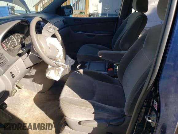 ✅ 2006 Toyota Sienna CE • VIN: 5TDZA23C06S499815 • Lot: 81330085. Listed on Copart with 178,176 mi. Free auction sales archive from the USA and detailed vehicle history report at DreamBid. Image 7.