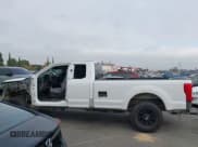 ✅ 2019 Ford F-250 XL • VIN: 1FT7X2BT9KEG55261 • Лот: 43781756. Опубликован ранее на IAAI с пробегом 123 493 миль. Бесплатный доступ к архиву аукционных продаж из США и подробный отчёт об истории автомобиля на DreamBid. Изображение 15.