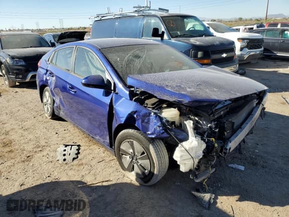 ✅ 2019 Hyundai Ioniq Blue • VIN: KMHC65LC8KU110610 • Lot: 77816844. Listed on Copart with 68,726 mi. Free auction sales archive from the USA and detailed vehicle history report at DreamBid. Image 4.