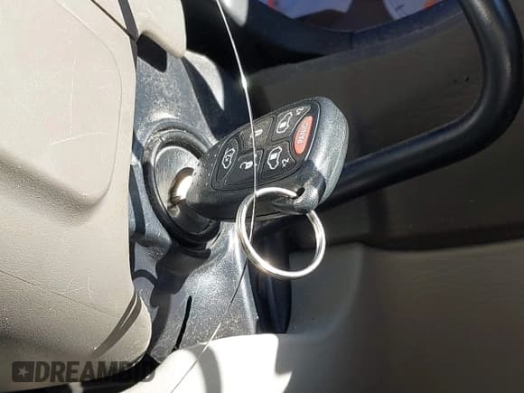 ✅ 2006 Chrysler Town & Country Touring • VIN: 2A4GP54L26R783679 • Lot: 43599692. Listed on IAAI with 87,285 mi. Free auction sales archive from the USA and detailed vehicle history report at DreamBid. Image 11.