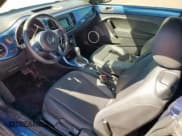 ✅ 2018 Volkswagen Beetle S • VIN: 3VW5DAAT5JM505097 • Лот: 84711945. Опубликован ранее на Copart с пробегом 111 659 миль. Бесплатный доступ к архиву аукционных продаж из США и подробный отчёт об истории автомобиля на DreamBid. Изображение 8.