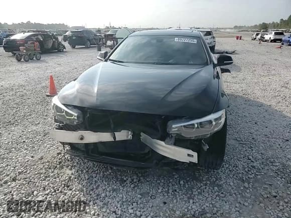 ✅ 2019 BMW 4 Series 430i • VIN: WBA4J1C55KBM16075 • Lot: 89727255. Listed on Copart with 65,438 mi. Free auction sales archive from the USA and detailed vehicle history report at DreamBid. Image 14.