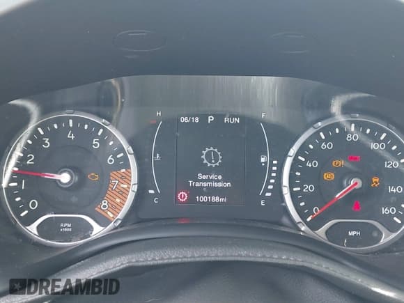 ✅ 2020 Jeep Renegade Latitude • VIN: ZACNJABB5LPL93142 • Lot: 42514438. Wystawiony na IAAI z przebiegiem 100 188 mil. Bezpłatny archiwum sprzedaży aukcyjnych z USA i szczegółowy raport historii pojazdu na DreamBid. Zdjęcie 7.