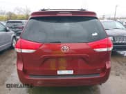 ✅ 2012 Toyota Sienna LE • VIN: 5TDKK3DC9CS266885 • Lot: 43770064. Wystawiony na IAAI z przebiegiem 159 513 mil. Bezpłatny archiwum sprzedaży aukcyjnych z USA i szczegółowy raport historii pojazdu na DreamBid. Zdjęcie 17.