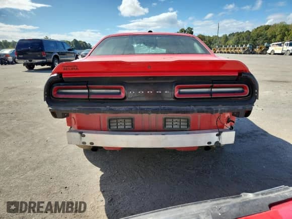 2021 Dodge Challenger SXT z VIN 2C3CDZAG0MH534462, wystawiony jako Copart lot #84807805 z przebiegiem 159 539 mil mil oraz Czysty tytuł • Clean title. Historia ofert i sprzedaży dostępna na DreamBid. Obrazek 6.