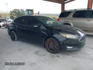 ✅ 2016 Ford Focus SE • VIN: 1FADP3F26GL250039 • Лот: 43646157. Опубликован ранее на IAAI с пробегом 165 946 миль. Бесплатный доступ к архиву аукционных продаж из США и подробный отчёт об истории автомобиля на DreamBid. Изображение 1.