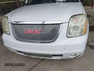 ✅ 2008 GMC Yukon Denali • VIN: 1GKFK63878J225499 • Lot: 43529432. Listed on IAAI with 310,025 mi. Free auction sales archive from the USA and detailed vehicle history report at DreamBid. Image 6.