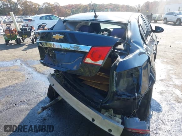 ✅ 2014 Chevrolet Cruze LS • VIN: 1G1PA5SH0E7332250 • Лот: 43606503. Опубликован ранее на IAAI с пробегом 145 203 миль. Бесплатный доступ к архиву аукционных продаж из США и подробный отчёт об истории автомобиля на DreamBid. Изображение 12.