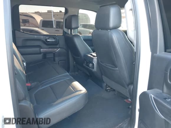 ✅ 2021 Chevrolet Silverado 1500 LTZ • VIN: 3GCPWEED3MG235290 • Lot: 43148001. Wystawiony na IAAI z przebiegiem 76 100 mil. Bezpłatny archiwum sprzedaży aukcyjnych z USA i szczegółowy raport historii pojazdu na DreamBid. Zdjęcie 8.