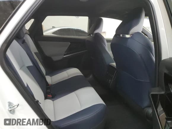 ✅ 2023 Subaru Solterra Premium • VIN: JTMABABA1PA014066 • Лот: 46402904. Опубликован ранее на Copart с пробегом 3 706 миль. Бесплатный доступ к архиву аукционных продаж из США и подробный отчёт об истории автомобиля на DreamBid. Изображение 10.