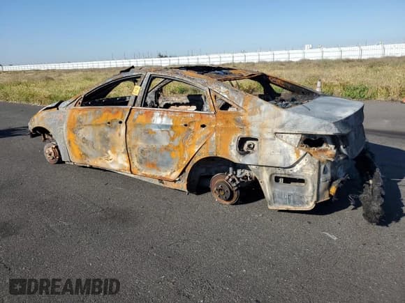 ✅ 2013 Hyundai Sonata SE • VIN: 5NPEC4AC4DH714459 • Lot: 51067234. Listed on Copart with Not provided. Free auction sales archive from the USA and detailed vehicle history report at DreamBid. Image 2.