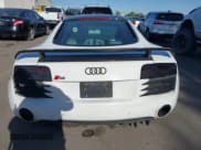 ✅ 2015 Audi R8 • VIN: WUAAUAFG4FN000620 • Lot: 42362661. Wystawiony na IAAI z przebiegiem 114 556 mil. Bezpłatny archiwum sprzedaży aukcyjnych z USA i szczegółowy raport historii pojazdu na DreamBid. Zdjęcie 17.