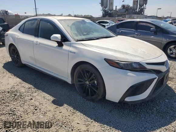 2021 Toyota Camry Hybrid SE с VIN 4T1G31AK6MU028794, выставлен на аукционе Copart как лот 70559935 с пробегом Не указан миль и Чистый • Clean title. История ставок и продаж доступна на DreamBid. Изображение 4.