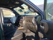 ✅ 2019 Chevrolet Silverado 1500 High Country • VIN: 1GCUYHED3KZ155662 • Lot: 43367675. Wystawiony na IAAI z przebiegiem 46 286 mil. Bezpłatny archiwum sprzedaży aukcyjnych z USA i szczegółowy raport historii pojazdu na DreamBid. Zdjęcie 5.