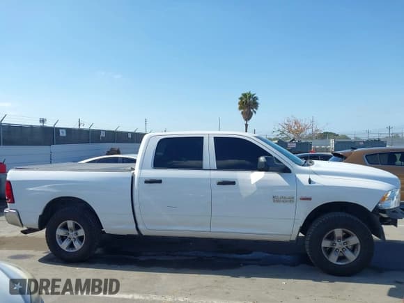 ✅ 2016 Ram 1500 Tradesman • VIN: 1C6RR7ST9GS117580 • Lot: 42261896. Wystawiony na IAAI z przebiegiem 124 430 mil. Bezpłatny archiwum sprzedaży aukcyjnych z USA i szczegółowy raport historii pojazdu na DreamBid. Zdjęcie 14.