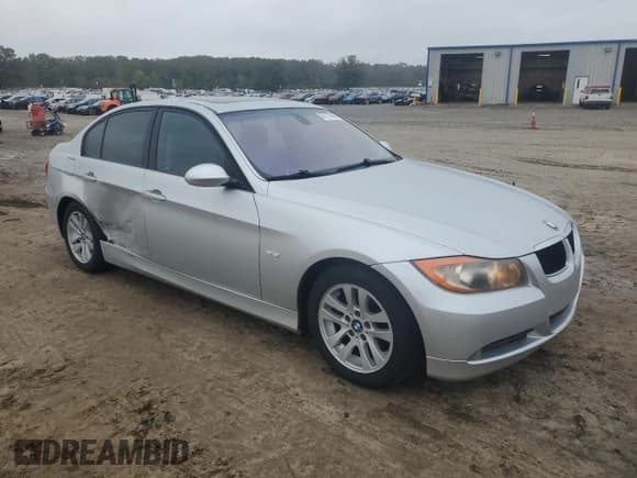 ✅ 2007 BMW 3 Series 328i • VIN: WBAVA33587PV64361 • Лот: 87177445. Опубликован ранее на Copart с пробегом 174 786 миль. Бесплатный доступ к архиву аукционных продаж из США и подробный отчёт об истории автомобиля на DreamBid. Изображение 4.