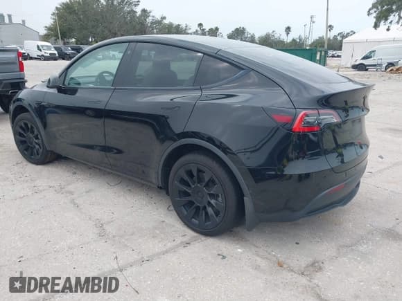 ✅ 2021 Tesla Model Y Standard Range • VIN: 5YJYGDED8MF123246 • Lot: 41291676. Listed on IAAI with 74,630 mi. Free auction sales archive from the USA and detailed vehicle history report at DreamBid. Image 3.
