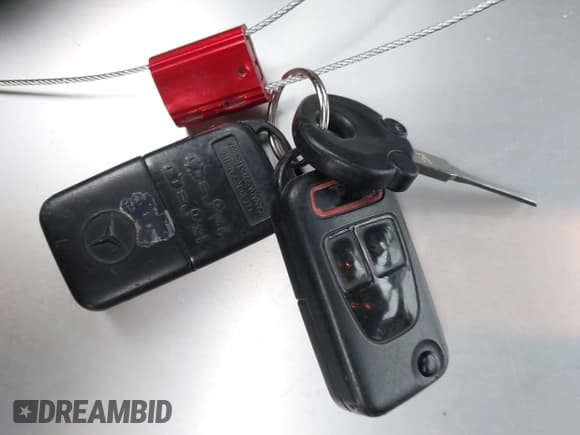 ✅ 2001 Mercedes-Benz M 320/430/500 • VIN: 4JGAB54E71A231597 • Lot: 42058829. Listed on IAAI with 233,005 mi. Free auction sales archive from the USA and detailed vehicle history report at DreamBid. Image 11.