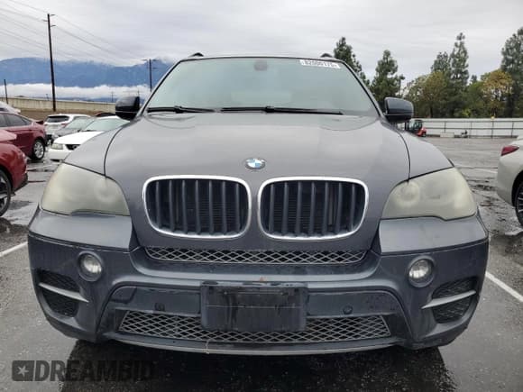 ✅ 2011 BMW X5 35i • VIN: 5UXZV4C58BL741858 • Lot: 82000175. Wystawiony na Copart z przebiegiem 170 493 mil. Bezpłatny archiwum sprzedaży aukcyjnych z USA i szczegółowy raport historii pojazdu na DreamBid. Zdjęcie 5.
