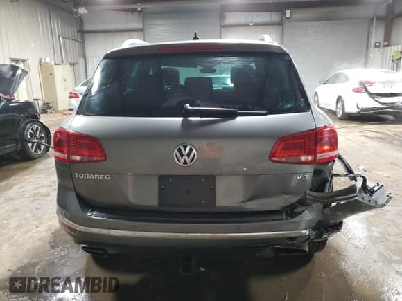 ✅ 2017 Volkswagen Touareg Wolfsburg Edition • VIN: WVGRF7BP9HD002693 • Лот: 71615172. Опубликован ранее на Copart с пробегом 62 226 миль. Бесплатный доступ к архиву аукционных продаж из США и подробный отчёт об истории автомобиля на DreamBid. Изображение 6.