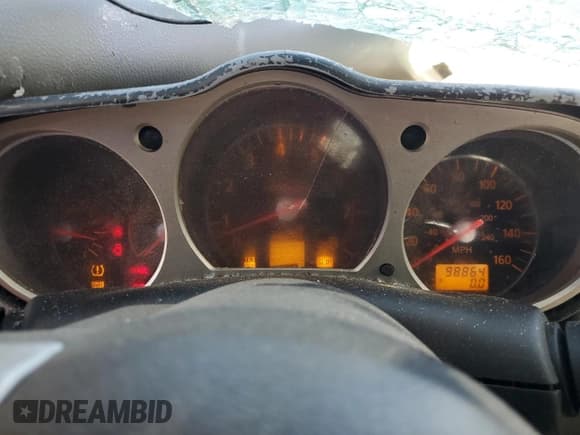 ✅ 2006 Nissan 350Z Grand Touring • VIN: JN1AZ36AX6M451355 • Lot: 81716165. Listed on Copart with 98,864 mi. Free auction sales archive from the USA and detailed vehicle history report at DreamBid. Image 9.